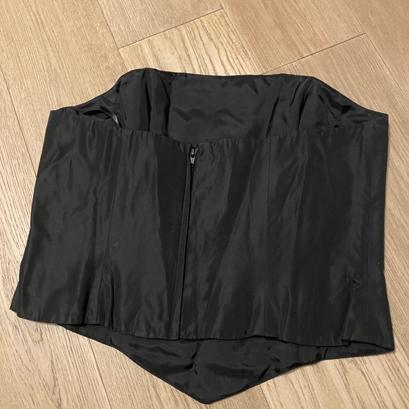 Holt Renfrew Zip Up Black Tube Top Size 16CDN 14US - Picture 3 of 4